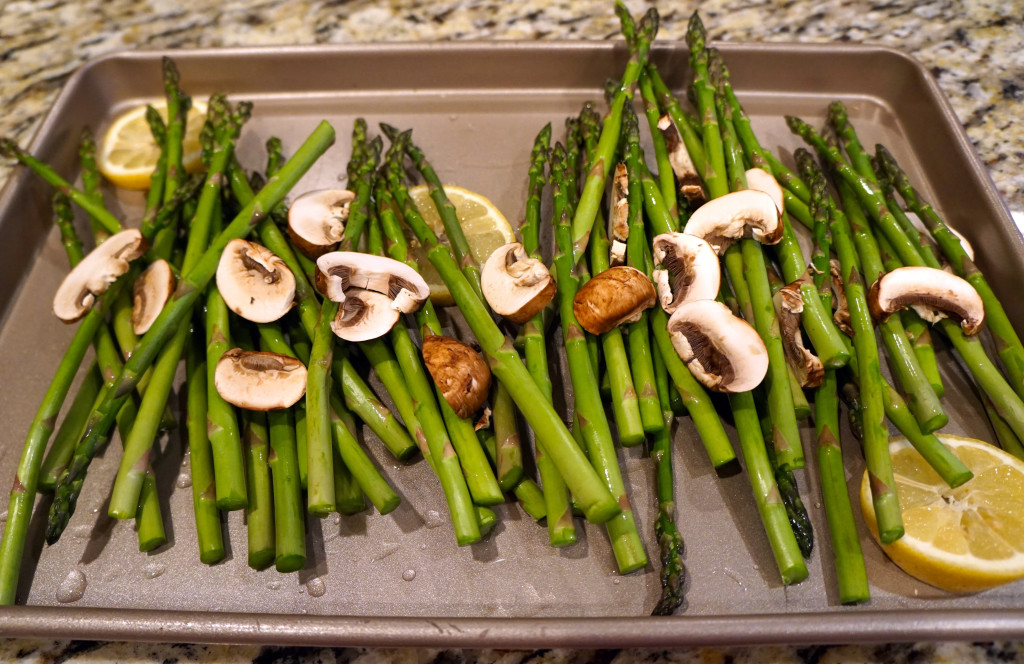 Roasted-asparagus-and-mushrooms